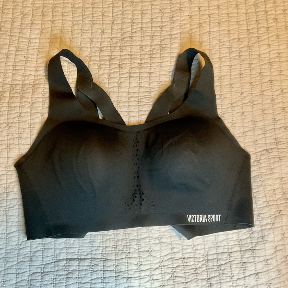VICTORIAS SRCRET Angel Max Sports Bra